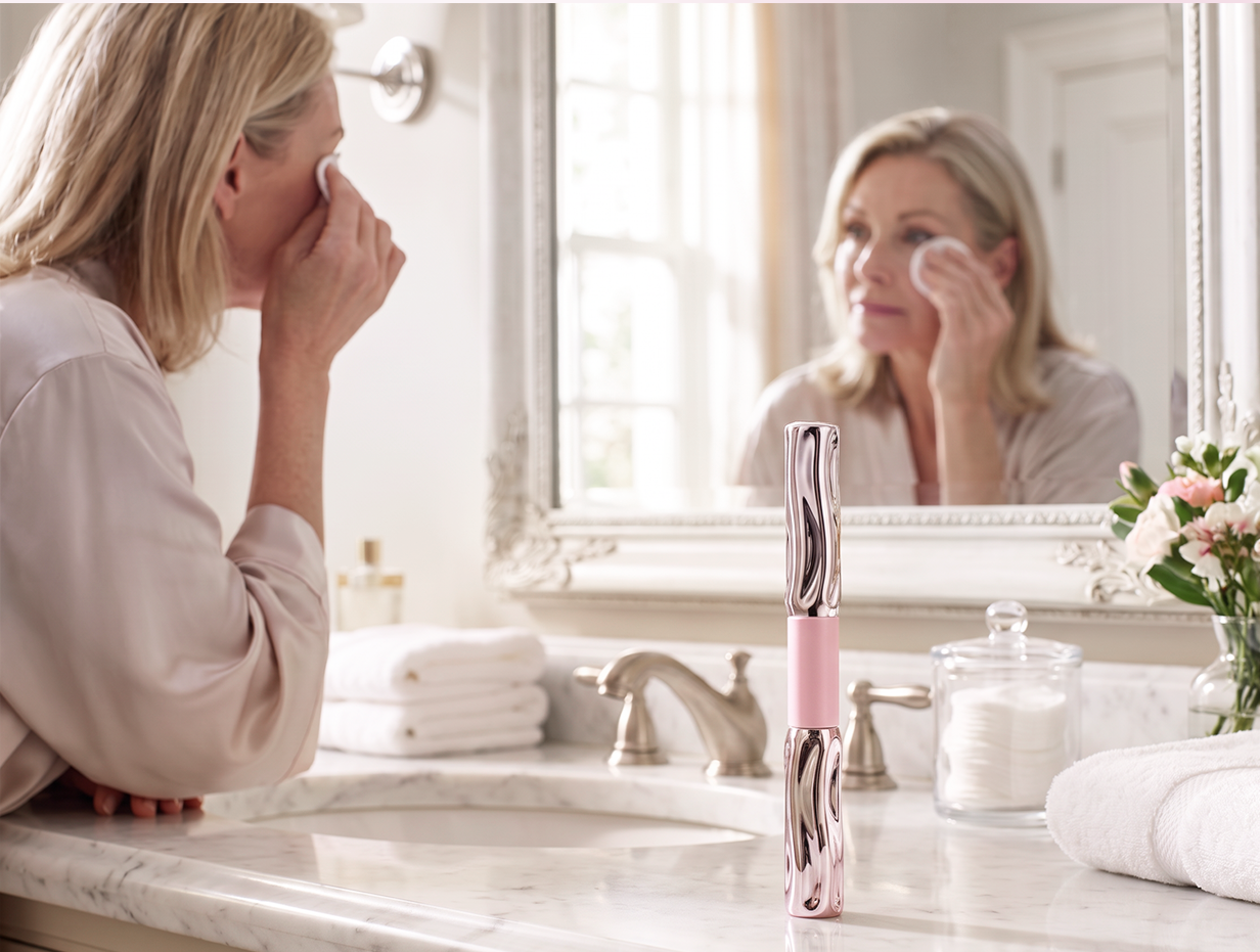 Mascara removal for an easy end-of-day makeup routine