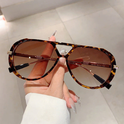 🔥2026 Hot Sale 50% OFF Only￡8.88✨⚡ 50K+ SOLD! 🎁😎🕶️ Lightweight Retro Summer Sunglasses With Uv Protection – Vintage Frame, Classic Style, All-Day Comfort. Perfect For Driving, Beach & Daily Wear! 🌊🚗✨